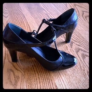Gianni Bernini Black Mary Jane pumps, size 6
